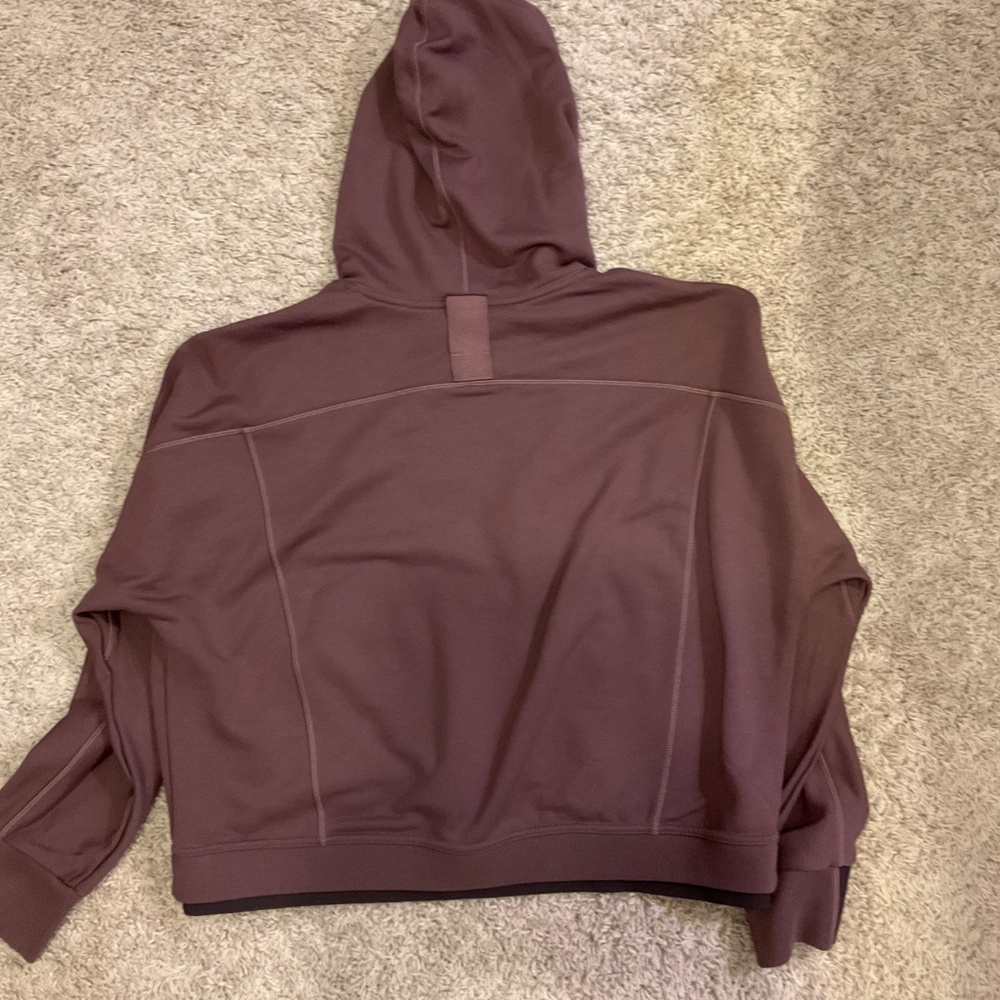 ATHLETA SOFT HOODIE, SIZE L, BURGUNDY. - Picture 9 of 9